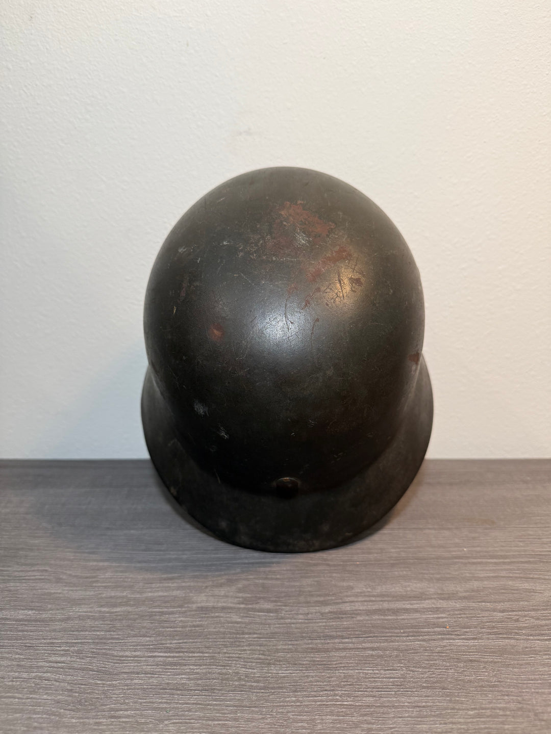 Original WWII German Kriegsmarine M40 Helmet (ET64, Complete)