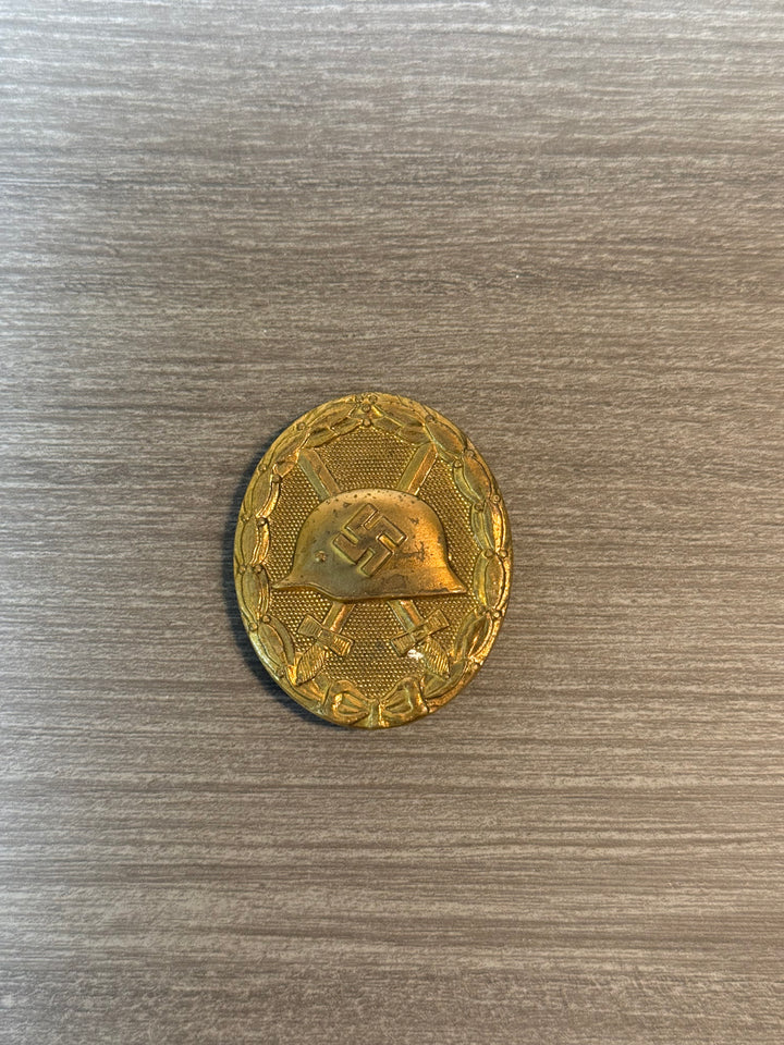 WWII German Wound Badge Gold (Verwundetenabzeichen in Gold) – Maker Marked “30”
