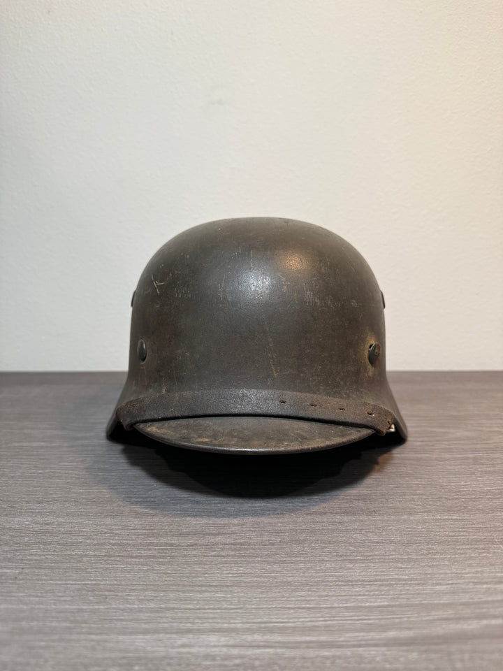 Original WWII German Kriegsmarine M40 Helmet (ET64, Complete)