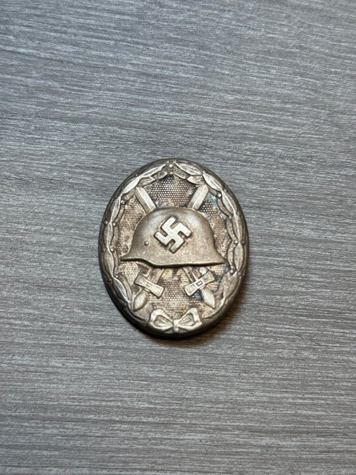 WWII German Silver Wound Badge – Maker Marked “88”, Excellent Detail, Original Hardware
