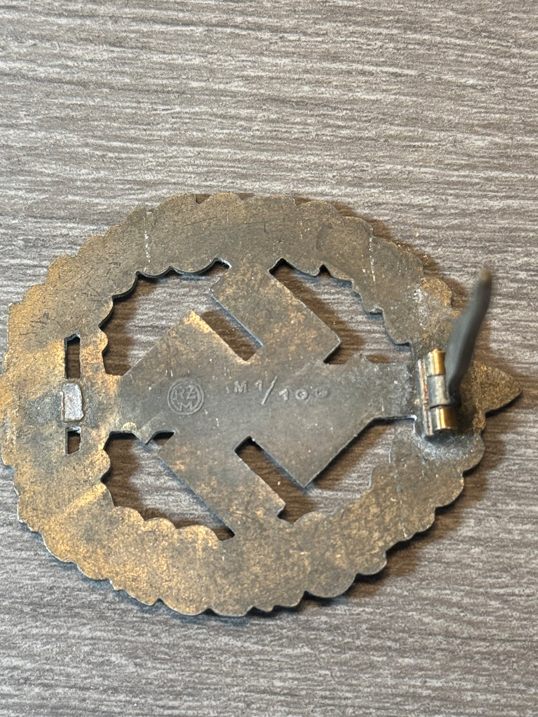 Original SA War Wounded Sport Badge – M1/100 – Werner Redo