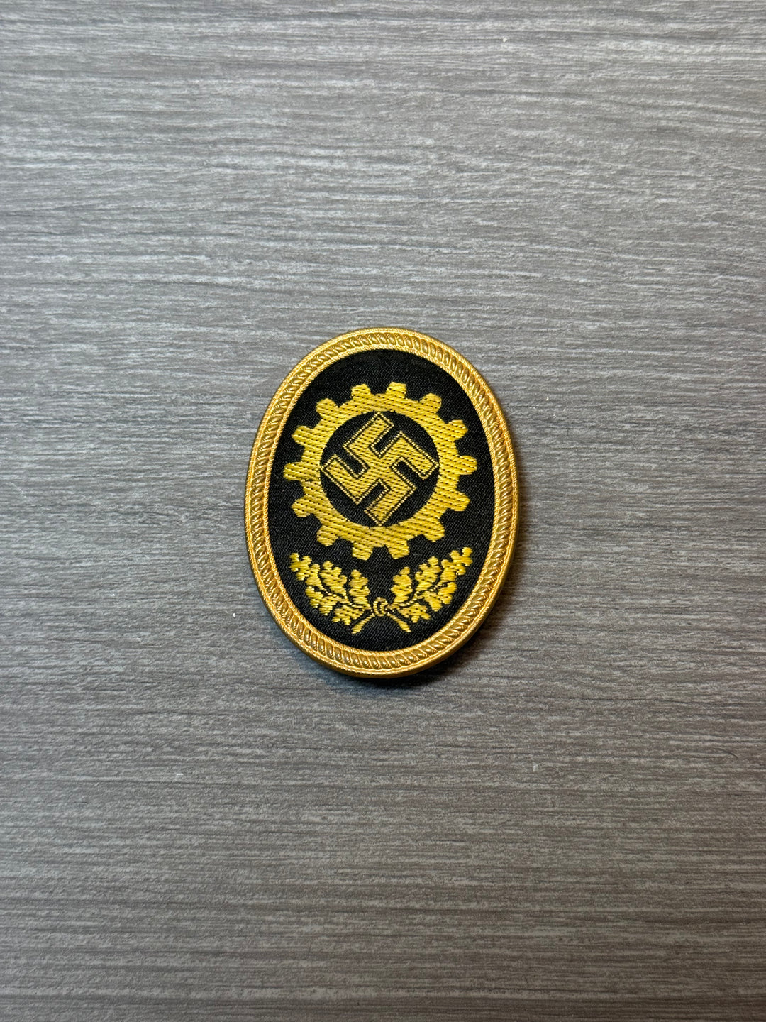 Original DAF German Labor Front Membership Badge – RZM M1/53