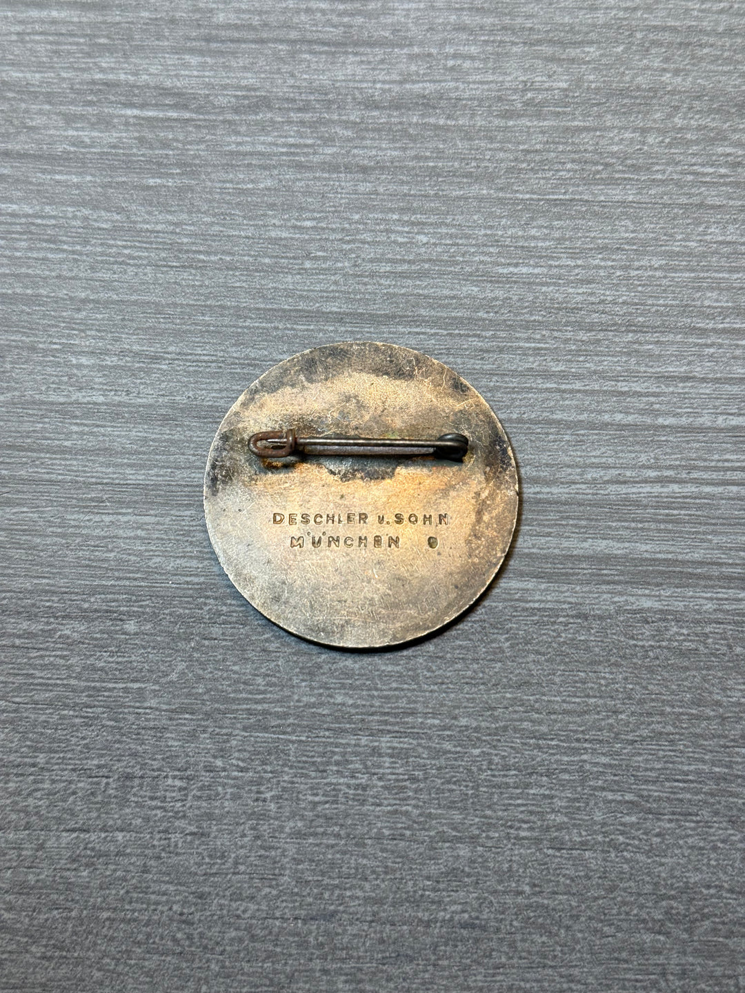 Original 1937 München Reichsnährstand Exhibition Badge – Deschler &amp; Sohn