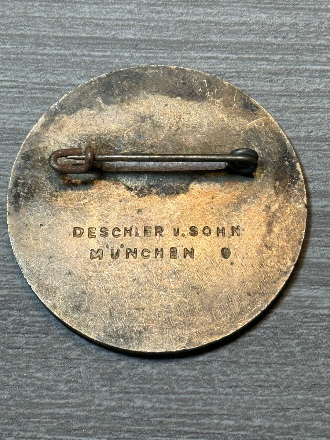 Original 1937 München Reichsnährstand Exhibition Badge – Deschler &amp; Sohn