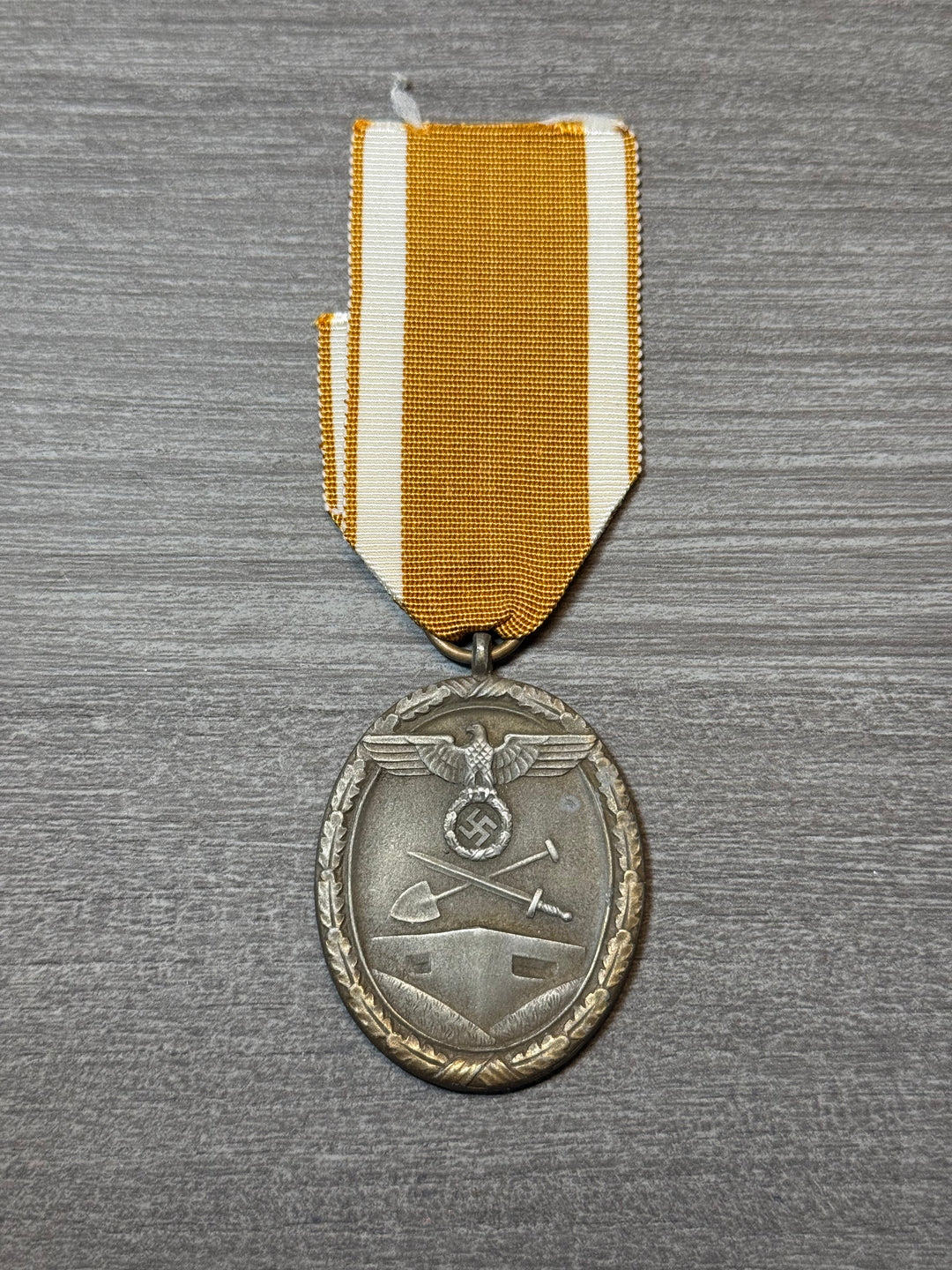 Original WWII German West Wall Medal – With Ribbon – Deutsches Schutzwall Ehrenzeichen